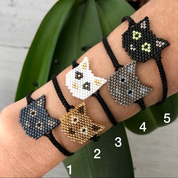Cute Handmade Cat Bracelet - Picture 2 of 4